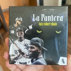 White Sox Luis Robert chain necklace